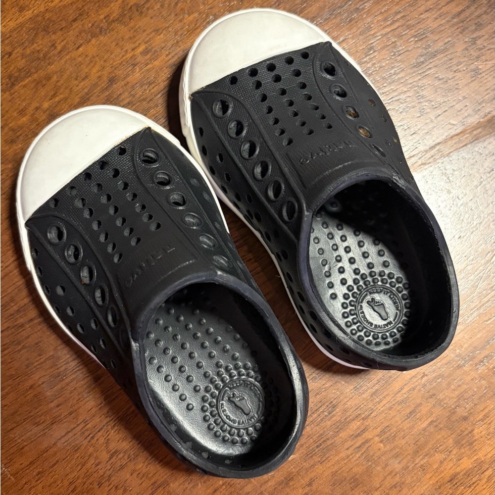 Native Kids Black and White Water Shoes